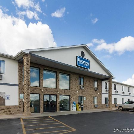 Travelodge By Wyndham Спирфиш Экстерьер фото