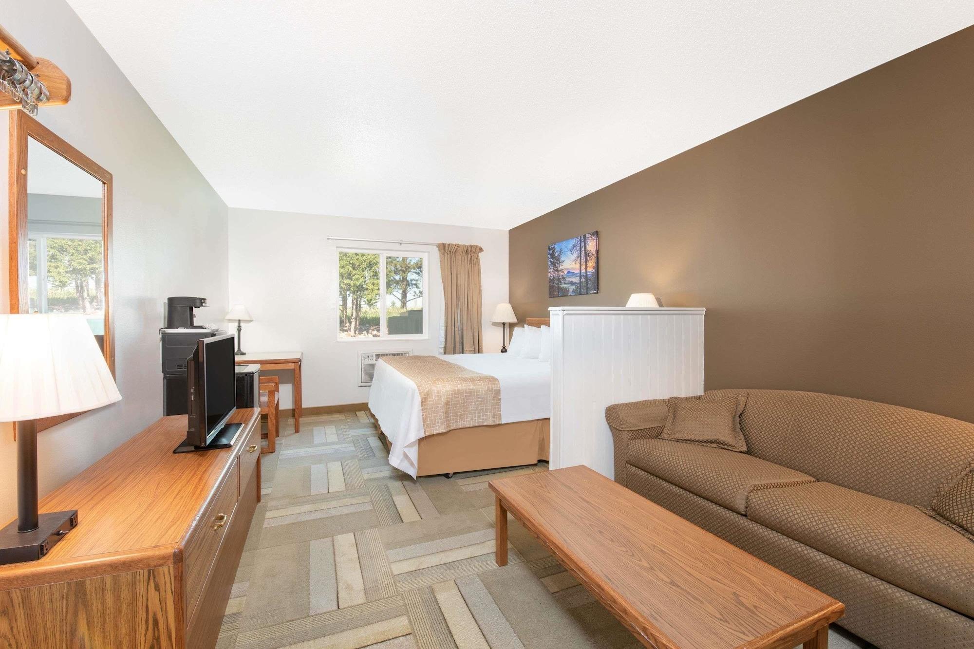 Travelodge By Wyndham Спирфиш Экстерьер фото
